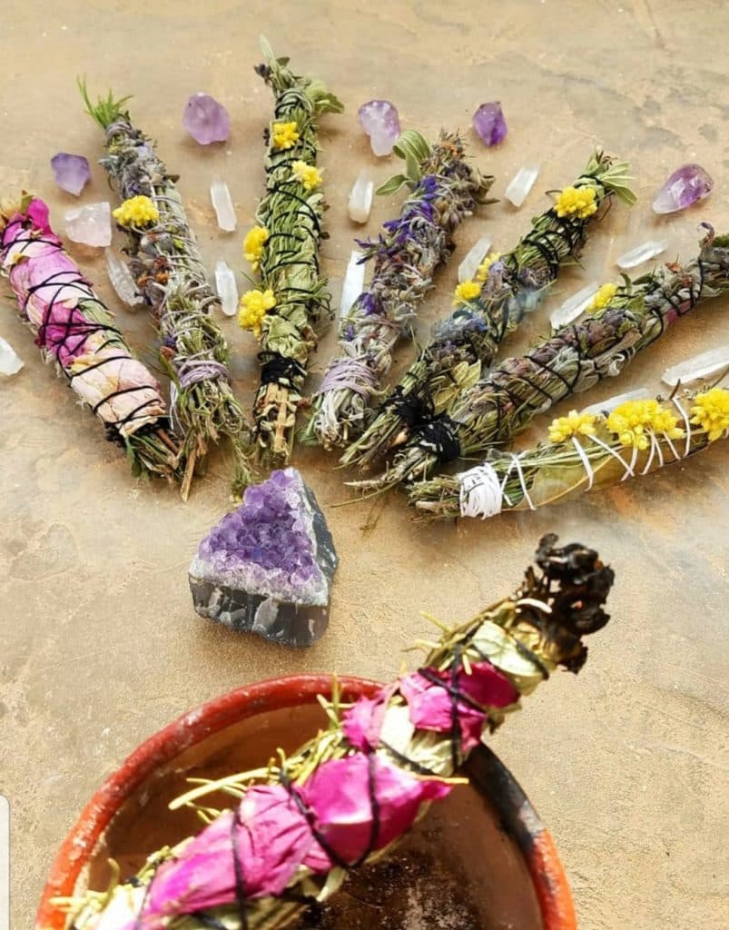 Herbal workshop and smudge sticks in Ibiza